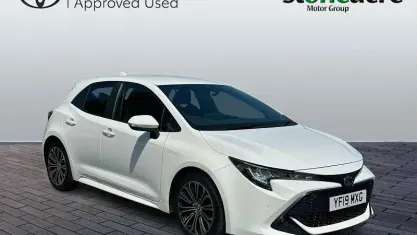 Used Toyota Corolla Design 122 HP (89 kW) 2022 White Hatchback