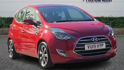 Used Hyundai i20 SE 125 HP (91 kW) 2019 Red Hatchback