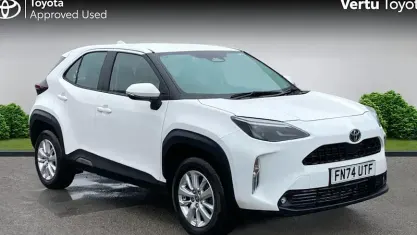 Käytetty Toyota Yaris Hybrid 116 HP (85 kW) 2026 Farmari
