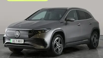 Begagnad Mercedes EQA300 AMG line 167 kW (228 HK) 2022 Grå SUV