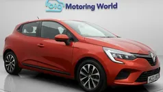 Used 2021 Renault Clio V Iconic Hatchback | £12,500 (Fair price)