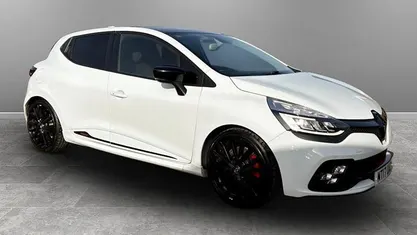 Used Renault Clio IV Trophy 220 HP (161 kW) 2018 Hatchback