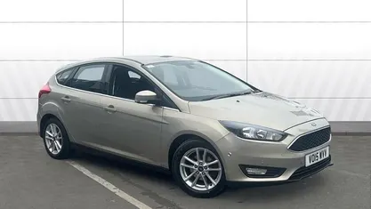 Used Ford Focus Zetec 125 HP (91 kW) 2015 Hatchback