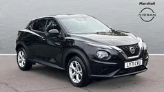 Pearl black Used 2021 Nissan Juke N-Connecta SUV | £11,549 (Fair price)
