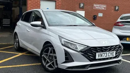 Used Hyundai i20 Premium 101 HP (74 kW) 2023 Grey Hatchback
