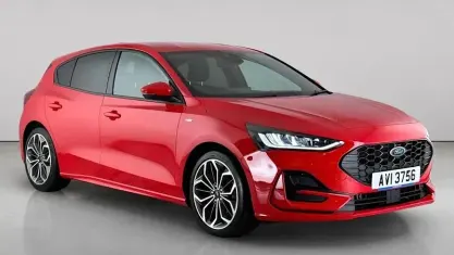 Used Ford Focus ST-Line X 155 HP (114 kW) 2024 Red Hatchback