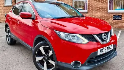 Red Used 2015 Nissan Qashqai N-TEC SUV | £6,760 (Fair price)