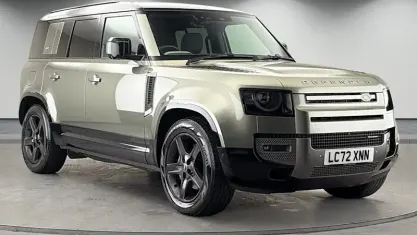 Usado Land Rover Defender SE Dynamic 300 HP (220 kW) 2022 SUV