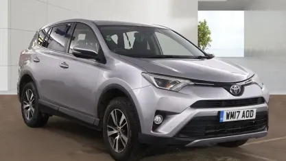 Used Toyota RAV4 Business Edition 143 HP (105 kW) 2017 Silver SUV