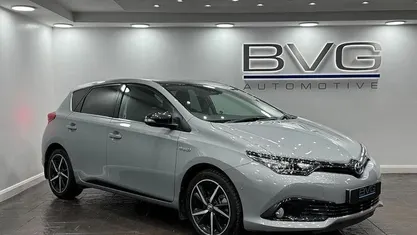 Used Toyota Auris Hybrid Design 136 HP (100 kW) 2018 Grey/black Hatchback
