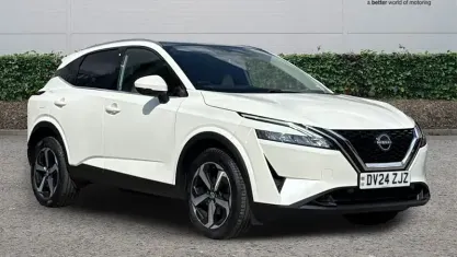 Used Nissan Qashqai N-Connecta 140 HP (102 kW) 2023 White SUV