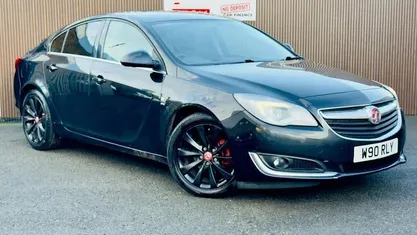Black Used 2015 Vauxhall Insignia SRi Hatchback | £3,990 (Fair price)