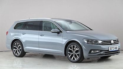 Usado VW Passat SEL 150 CV (110 kW) 2022 Gris Familiar