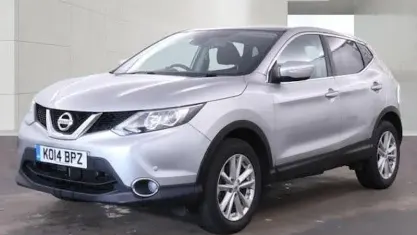 Used Nissan Qashqai Acenta Premium 116 HP (85 kW) 2014 Silver SUV