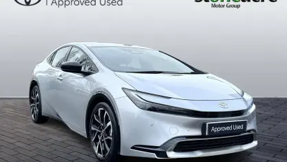 Used Toyota Prius 223 HP (164 kW) 2025 Silver Hatchback