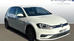 Used 2019 VW Golf VII SE Hatchback | £12,663 (Fair price)