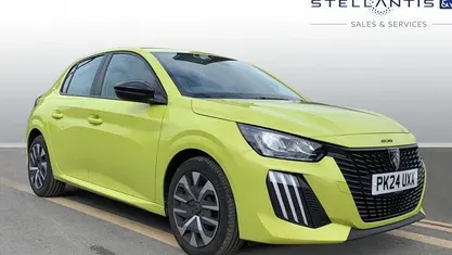 Used Peugeot 208 Active 75 HP (55 kW) 2024 Yellow Hatchback