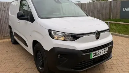 Used Citroën Berlingo 100 kW (136 HP) 2025 White MPV