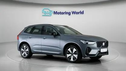 Used Volvo XC60 Plus 350 HP (257 kW) 2023 Grey SUV