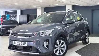 Used Kia Stonic 101 HP (74 kW) 2023 Grey SUV