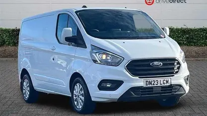 White Used 2023 Ford Transit Custom Limited Van | £17,298 (Fair price)