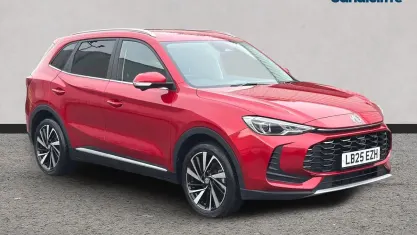 Used MG ZS Trophy 196 HP (144 kW) 2024 Tri coat  dynamic red SUV