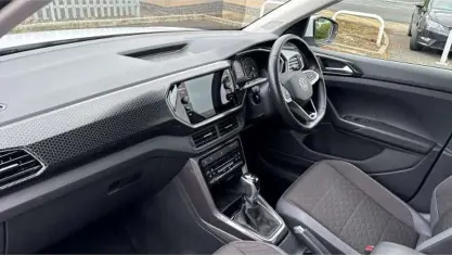Used VW T-Cross SEL 110 HP (80 kW) 2022 White SUV