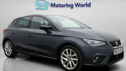 Usado Seat Ibiza FR 110 HP (80 kW) 2023 Cinzento Citadino