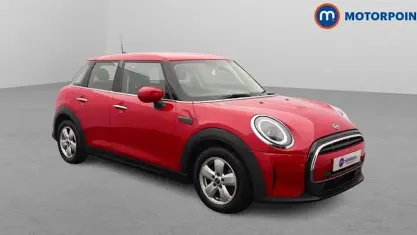 Used Mini Cooper Classic 136 HP (100 kW) 2022 Red Hatchback