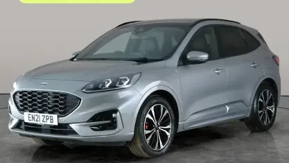Usado Ford Kuga ST-Line X 120 HP (88 kW) 2021 Prateado SUV