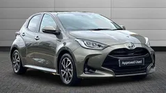 Titan bronze Used 2022 Toyota Yaris Hybrid Design Hatchback | £17,850 (Fair price)