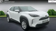 Used 2025 Toyota Yaris Hybrid Estate | £22,088 (Good price)