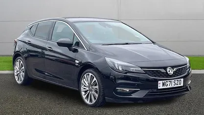 Used Vauxhall Astra Edition 145 HP (106 kW) 2021 Black Hatchback