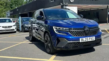 Used Renault Austral Iconic Esprit Alpine 200 HP (147 kW) 2025 Blue SUV