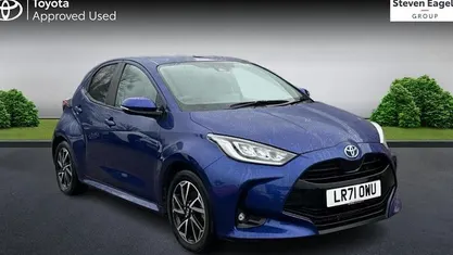 Used 2025 Toyota Yaris Hybrid Design Hatchback | £18,189 (Good price)