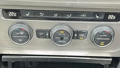 Used 2016 VW Golf VII Edition Hatchback | £10,699 (Fair price)