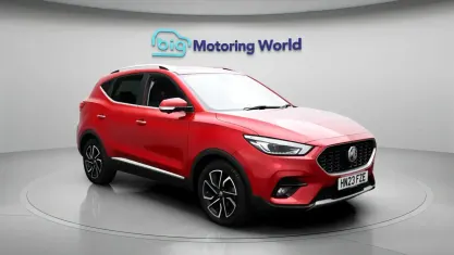 Usado MG ZS Exclusive 106 HP (77 kW) 2023 Vermelho SUV