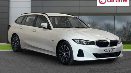 Used BMW 330e Sport Line 292 HP (214 kW) 2023 White Estate