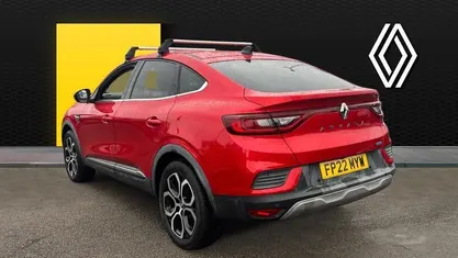 Used Renault Arkana Version S 145 HP (106 kW) 2022 Red SUV
