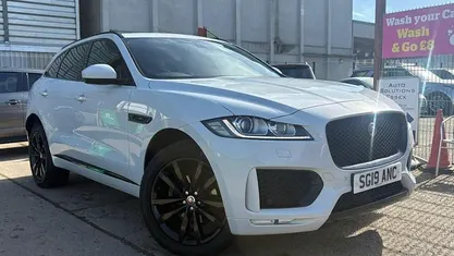 Second-hand Jaguar F-Pace Chequered Flag 180 CP (132 kW) 2019 Alb SUV