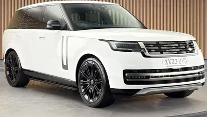 Used Land Rover Range Rover SE 400 HP (294 kW) 2023 White SUV
