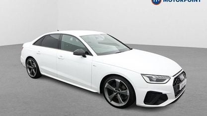 Usado Audi A4 Black Edition 150 HP (110 kW) 2020 Branco Sedan