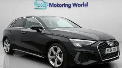 Begagnad Audi A3 Sportback S-Line 150 HK (110 kW) 2024 Svart Halvkombi