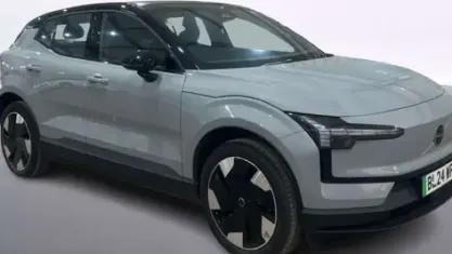 Usado Volvo EX30 Plus 200 kW (272 CV) 2024 Gris SUV