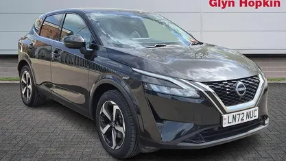 Used Nissan Qashqai N-Connecta 140 HP (102 kW) 2022 Black SUV