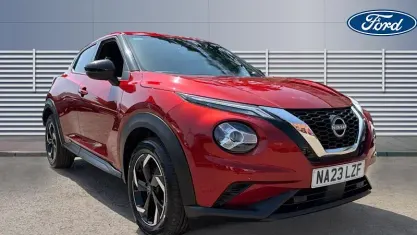 Used Nissan Juke N-Connecta 114 HP (83 kW) 2023 Red SUV