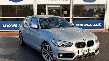 Used BMW 118 Sport Line 136 HP (100 kW) 2019 Silver Hatchback