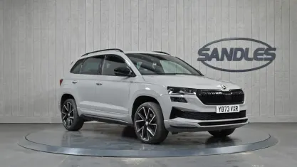 Second-hand Skoda Karoq SportLine 150 CP (110 kW) 2023 Gri SUV