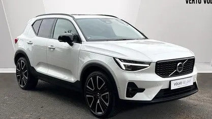 Used 2025 Volvo XC40 Ultra SUV | £33,212 (Fair price)