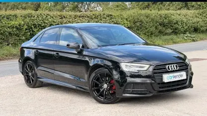 Usado Audi A3 Black Edition 150 HP (110 kW) 2018 Sedan